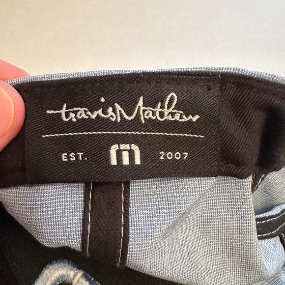 Travis Mathew Logo Golf Hat Snapback One Size Light Blue Hat Embroidered Logo - Picture 4 of 6